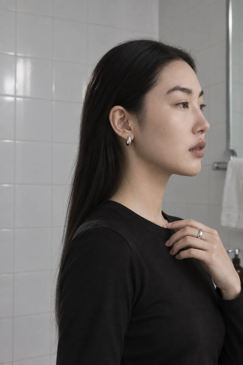 珠宝 · 窗边侧脸